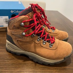 Colombia Newton Ridge Plus Waterproof Hiking Boots